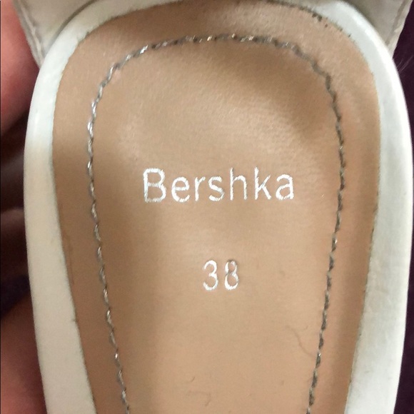 Bershka Sandal - Picture 2 of 3